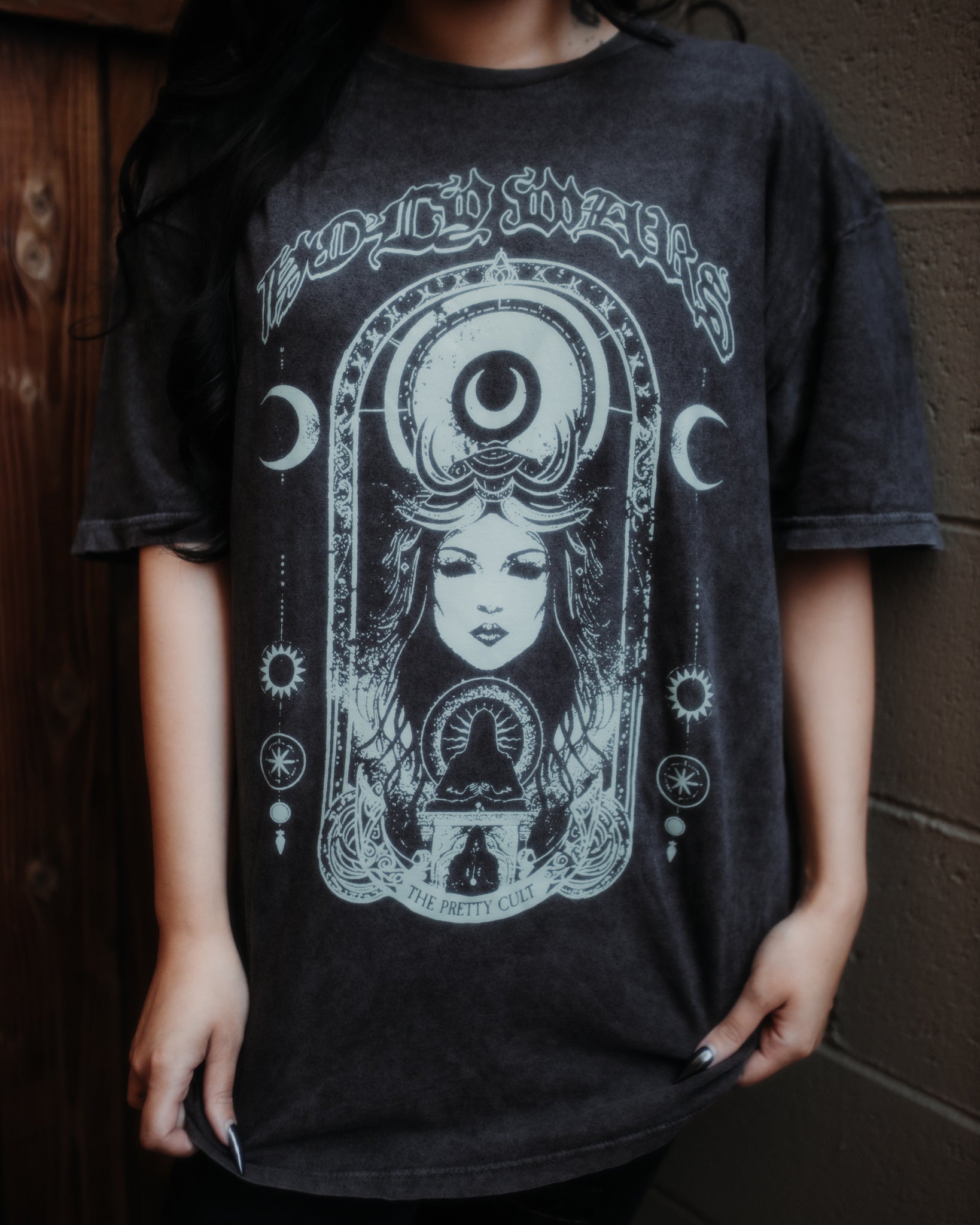 Holy Wars - Oracle Tee